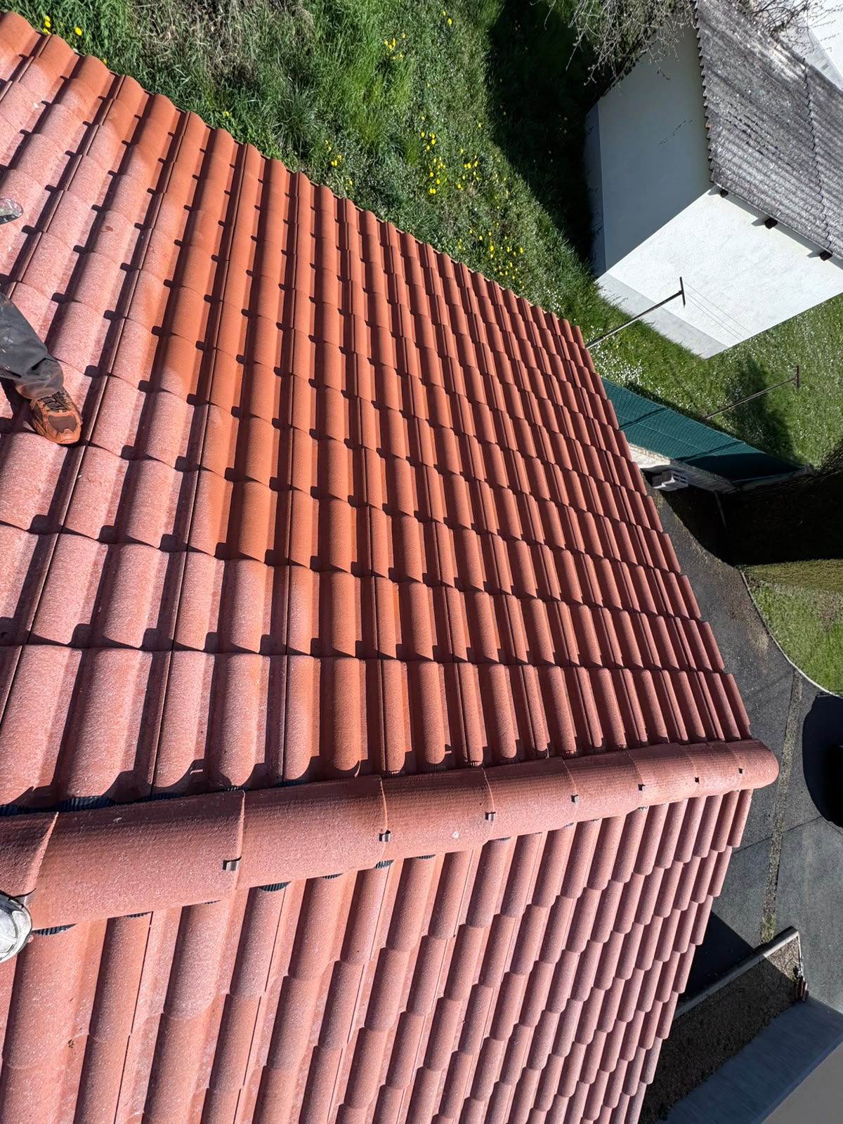 Couverture neuve en tuiles — pose ATF